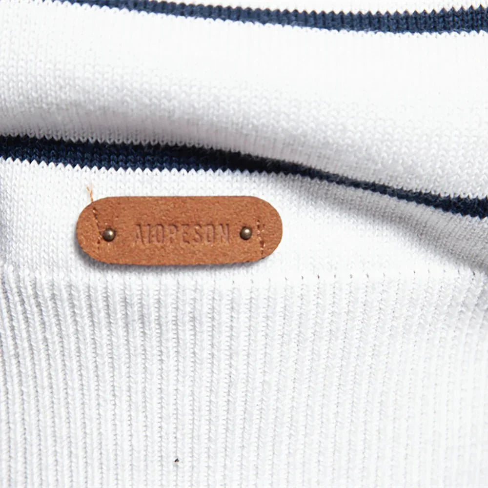 Sebastian | Herrenpullover mit Streifendesign