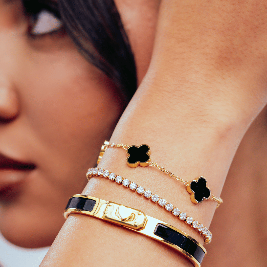 Black Clover Armband