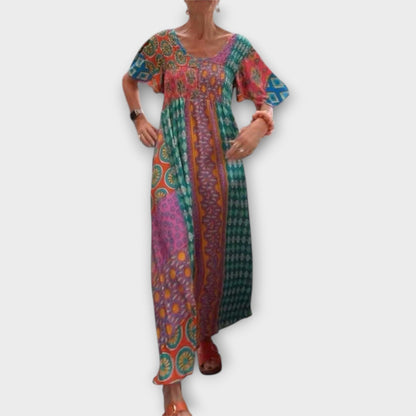 Melania - Lebhaftes Boho-Kleid