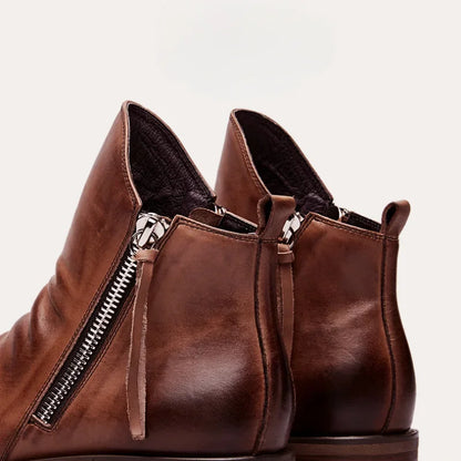 Bernardo Cavallino Stiefel