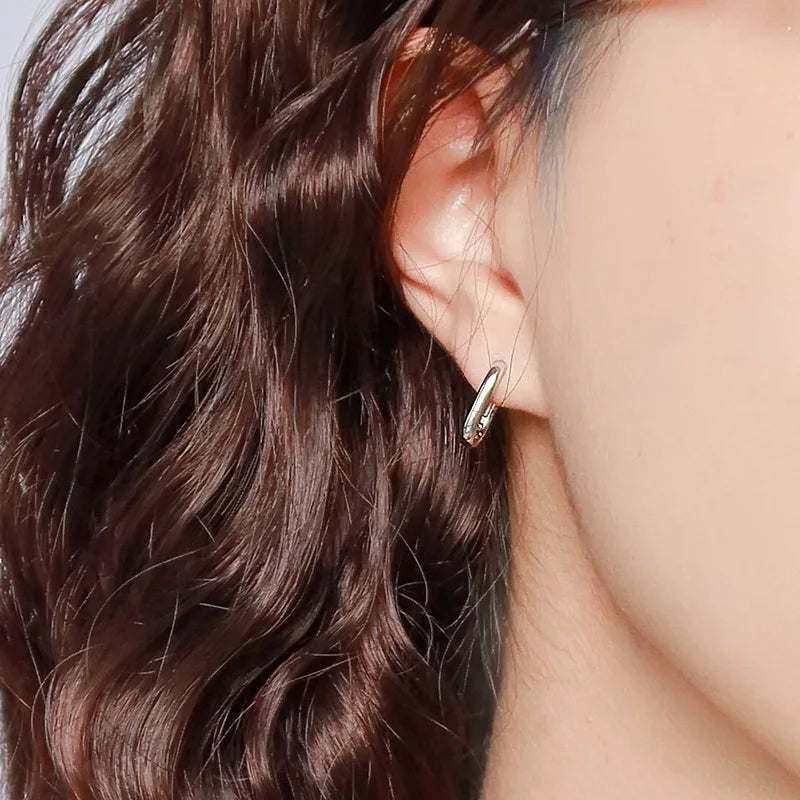 SELENE U-FÖRMIGE OHRSTECKER