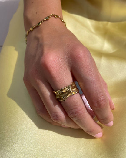 Rosa Big Ring