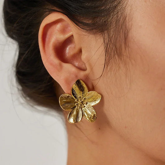 CHLOE GOLDENE BLUMENSTUDS